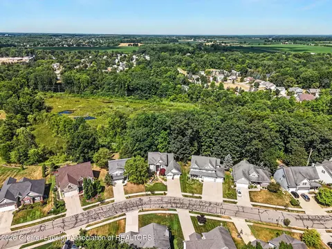 View/Area - 2047 Arbor Meadows Dr, Dewitt, MI 48820 photo 6 of 7