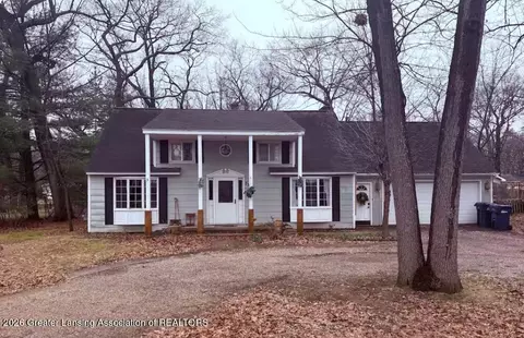 736 Indian Trail Blvd, Traverse City, MI 49686