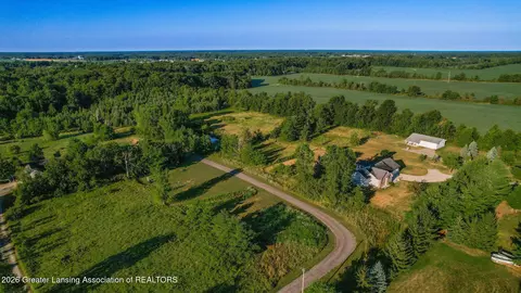 4975 W Cutler Rd, Dewitt, MI 48820 photo 2