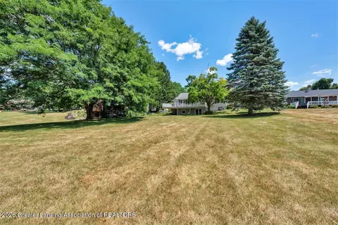 Exterior - 1212 E Geneva Dr, Dewitt, MI 48820 photo 6 of 7