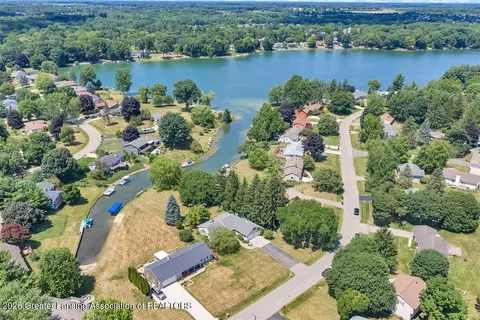 View/Area - 1212 E Geneva Dr, Dewitt, MI 48820 photo 6 of 10
