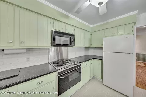 Kitchen - 1212 E Geneva Dr, Dewitt, MI 48820 photo 5 of 6