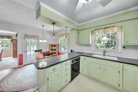 Kitchen - 1212 E Geneva Dr, Dewitt, MI 48820 photo 3 of 6
