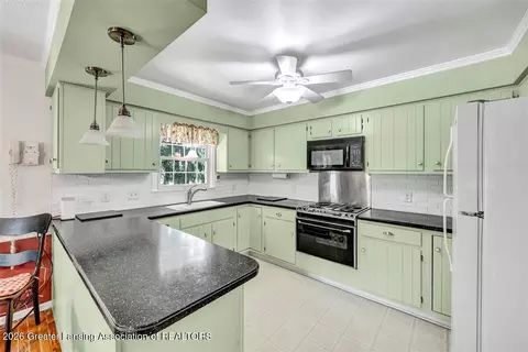 Kitchen - 1212 E Geneva Dr, Dewitt, MI 48820 photo 1 of 6