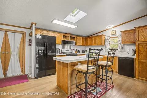 Kitchen - 3625 E South St, Jackson, MI 49201 photo 1 of 2