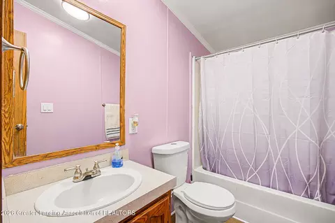Bath - 3625 E South St, Jackson, MI 49201 photo 3 of 4