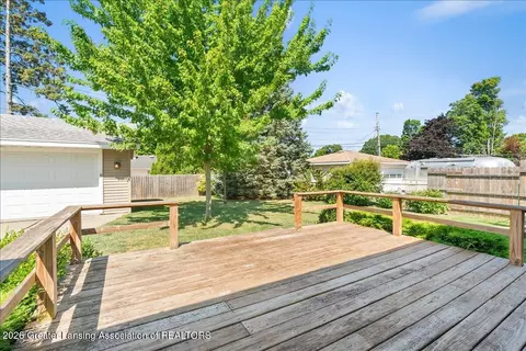Exterior - 2104 Edwin Pl, Lansing, MI 48911 photo 3 of 6