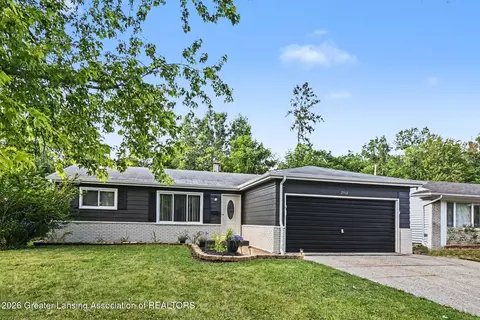 2910 Gibson St, Lansing, MI 48911