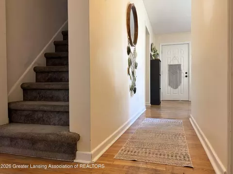 Entry Way - 1919 Cooper Ave, Lansing, MI 48910 photo 4 of 4