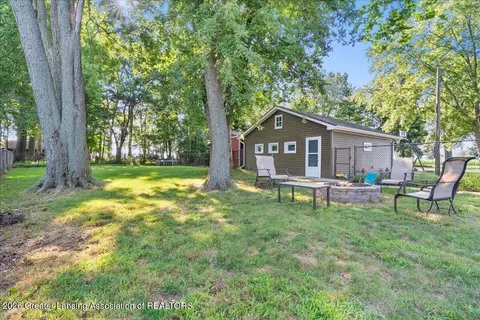 Exterior - 24460 Prairie Corners Rd, Mendon, MI 49072 photo 6 of 8