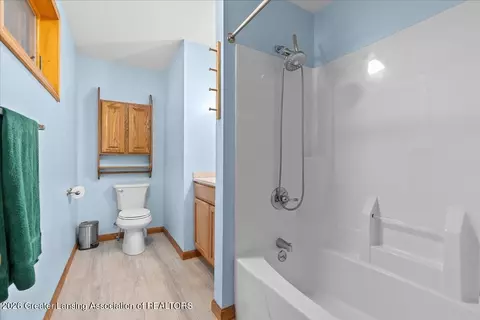 Bath - 24460 Prairie Corners Rd, Mendon, MI 49072 photo 2 of 3