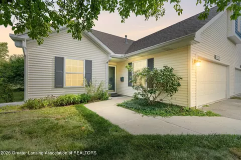 1988 Searl Ct, East Lansing, MI 48823