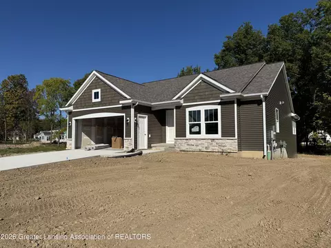 11178 Windswept Dr, Grand Ledge, MI 48837