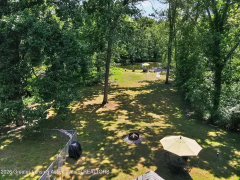Exterior - 11121 Wood Rd, Dewitt, MI 48820 photo 7 of 10