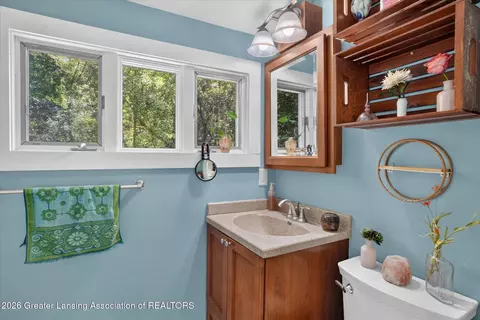 Bath - 11121 Wood Rd, Dewitt, MI 48820 photo 2 of 3
