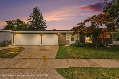 1404 Weber Dr, Lansing, MI 48912