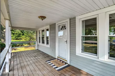 Exterior - 2637 M-21, Saint Johns, MI 48879 photo 2 of 3