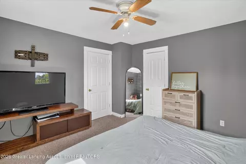 Bedroom - 2637 M-21, Saint Johns, MI 48879 photo 2 of 5