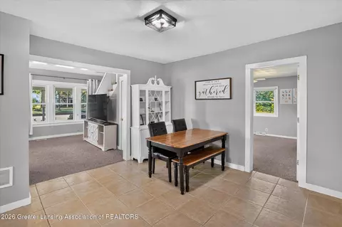 Entry Way - 2637 M-21, Saint Johns, MI 48879 photo 7 of 7
