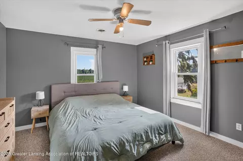 Bedroom - 2637 M-21, Saint Johns, MI 48879 photo 3 of 5