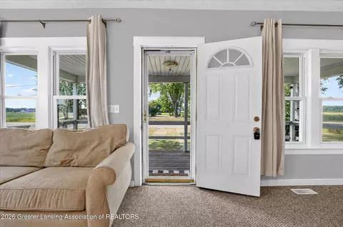 Entry Way - 2637 M-21, Saint Johns, MI 48879 photo 1 of 7