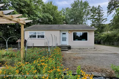 825 W Lake Lansing Rd, East Lansing, MI 48823