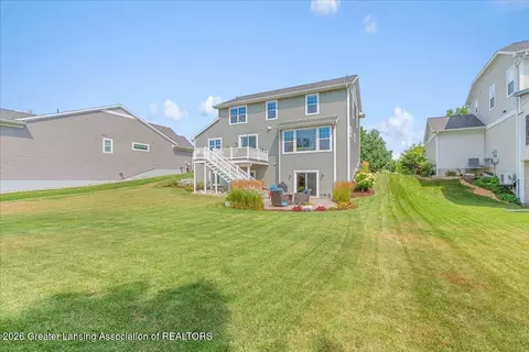 Exterior - 11760 Claridge Dr, Dewitt, MI 48820 photo 9 of 10