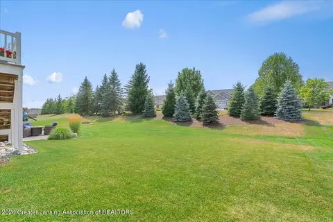 Exterior - 11760 Claridge Dr, Dewitt, MI 48820 photo 6 of 10