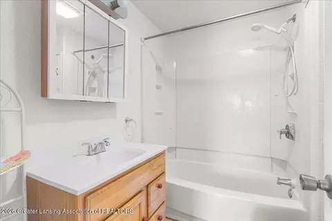 Bath - 4520 Monroe St, Holt, MI 48842 photo 1 of 1
