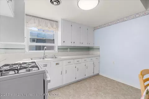 Kitchen - 4520 Monroe St, Holt, MI 48842 photo 2 of 3