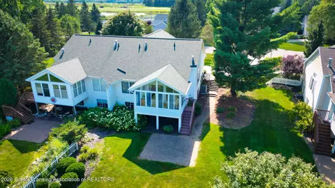 View/Area - 15123 Classic Dr #49, Bath, MI 48808 photo 3 of 5