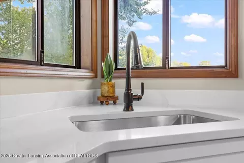 Kitchen - 1829 Crest St, Haslett, MI 48840 photo 3 of 4