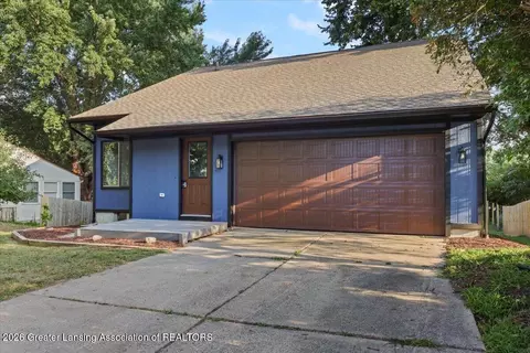 Exterior - 1829 Crest St, Haslett, MI 48840 photo 2 of 4