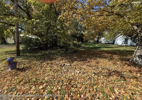 644 S Matteson St, Bronson, MI 49028 photo 2
