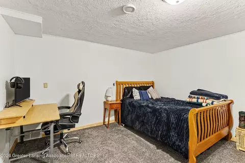 Bedroom - 471 Windrock Ln, Dimondale, MI 48821 photo 6 of 8
