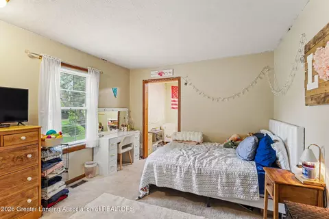 Bedroom - 471 Windrock Ln, Dimondale, MI 48821 photo 2 of 8