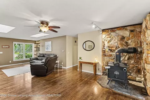Living - 471 Windrock Ln, Dimondale, MI 48821 photo 1 of 1