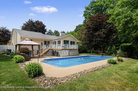 Exterior - 471 Windrock Ln, Dimondale, MI 48821 photo 3 of 6