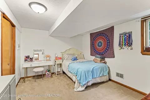 Bedroom - 471 Windrock Ln, Dimondale, MI 48821 photo 5 of 8