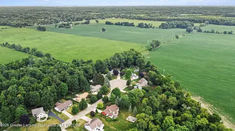 View/Area - 471 Windrock Ln, Dimondale, MI 48821 photo 1 of 3