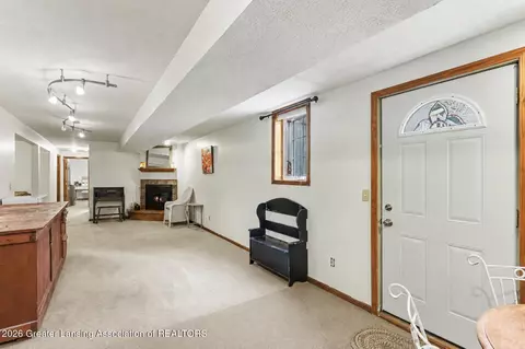 Entry Way - 471 Windrock Ln, Dimondale, MI 48821 photo 1 of 1