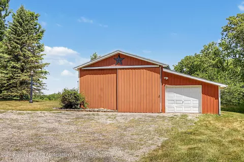 Exterior - 10490 W Clark Rd, Eagle, MI 48822 photo 3 of 6