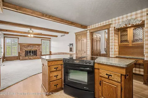 Kitchen - 10490 W Clark Rd, Eagle, MI 48822 photo 3 of 4