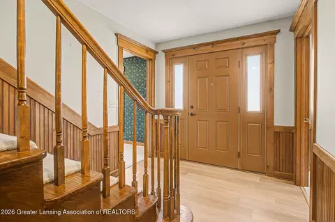Entry Way - 10490 W Clark Rd, Eagle, MI 48822 photo 2 of 3