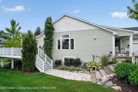 Exterior - 4185 Hamlet Cv, Bath, MI 48808 photo 2 of 4