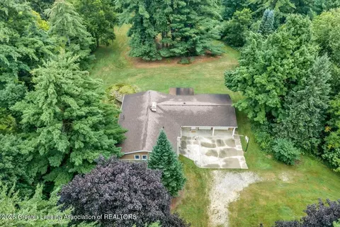 Exterior - 6150 Valley Trl, Dimondale, MI 48821 photo 8 of 8