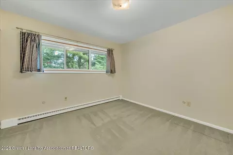 Bedroom - 6150 Valley Trl, Dimondale, MI 48821 photo 5 of 6