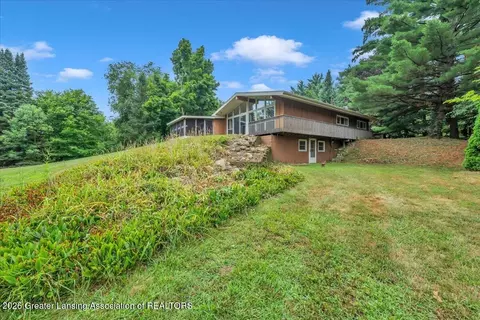Exterior - 6150 Valley Trl, Dimondale, MI 48821 photo 4 of 8