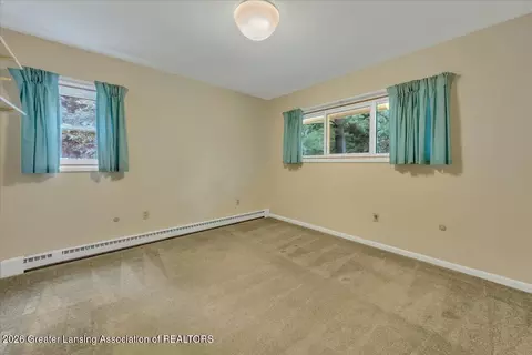 Bedroom - 6150 Valley Trl, Dimondale, MI 48821 photo 3 of 6