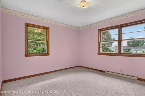 Bedroom - 9207 W Herbison Rd, Eagle, MI 48822 photo 5 of 6
